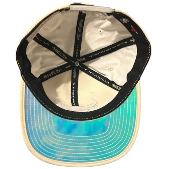 Mitchell & Ness Chicago Bulls Snap Back VERY RARE in this new condition - Picture 5 of 9